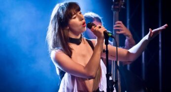The transformation of Kimbra’s philosophy as an artist on stage